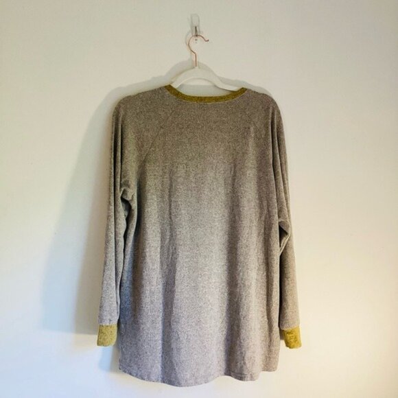 Mama Bear Graphic Crew Neck Long Sleeve Pullover Top With Pockets Size L - Picture 3 of 7